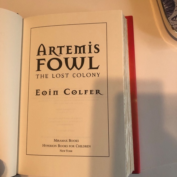 Artemis Fowl book 5 - The Lost Colony by Eoin  Colfer - first edition hardcover - Picture 4 of 7